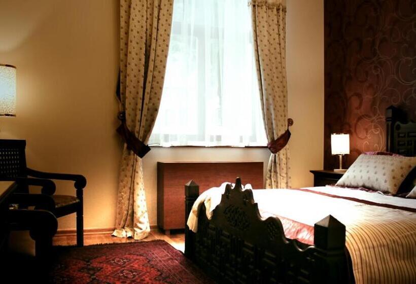 اتاق استاندارد, İsa Begov Hamam