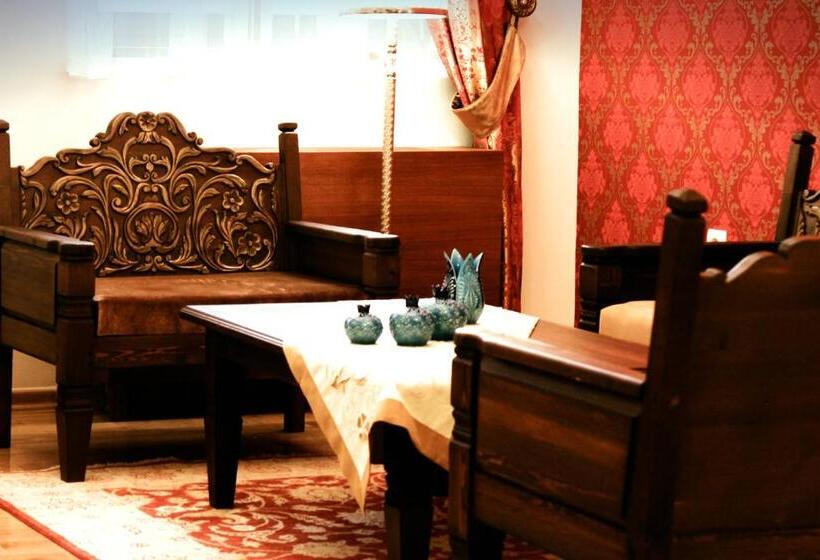 سوییت جونیور لوکس, İsa Begov Hamam