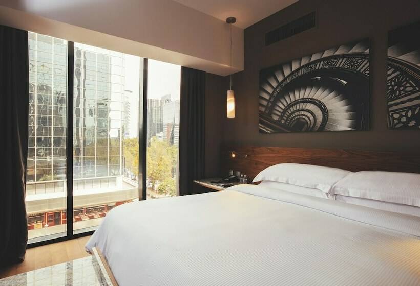 سوییت اجرایی, Krystal Grand Suites Insurgentes