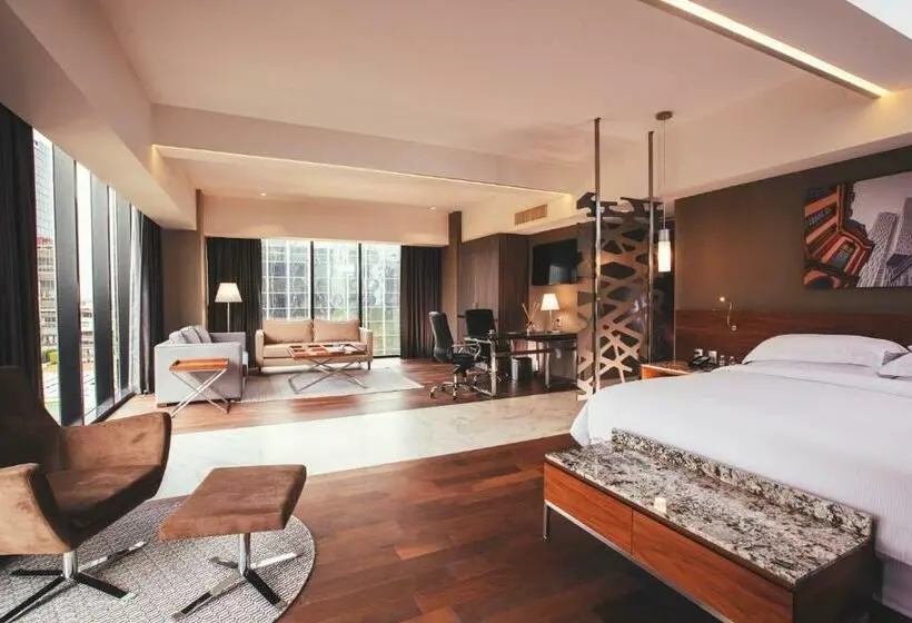 スーペリアースイート, Krystal Grand® Suites Insurgentes
