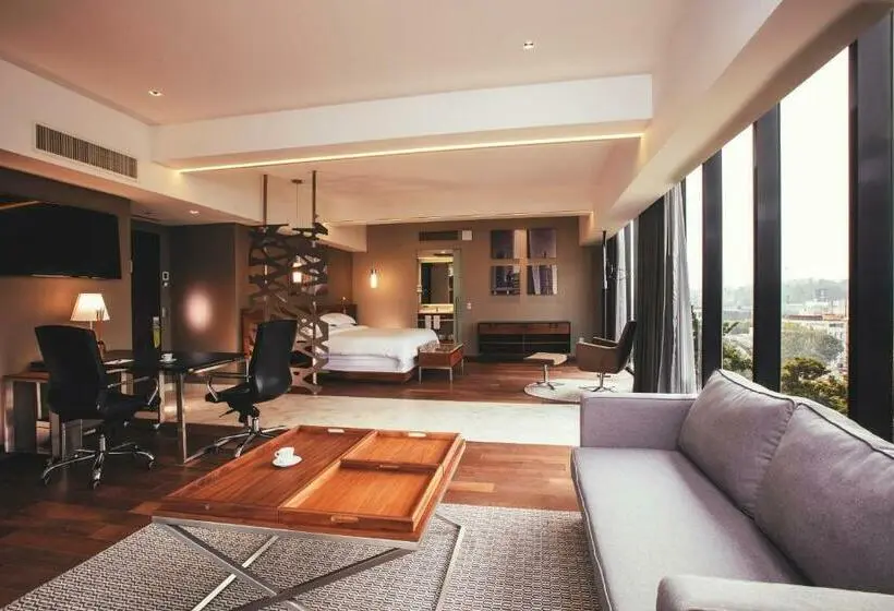 スーペリアースイート, Krystal Grand® Suites Insurgentes