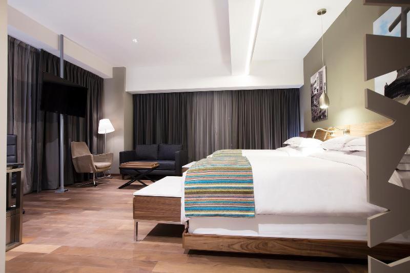 اتاق استاندارد, Krystal Grand Suites Insurgentes