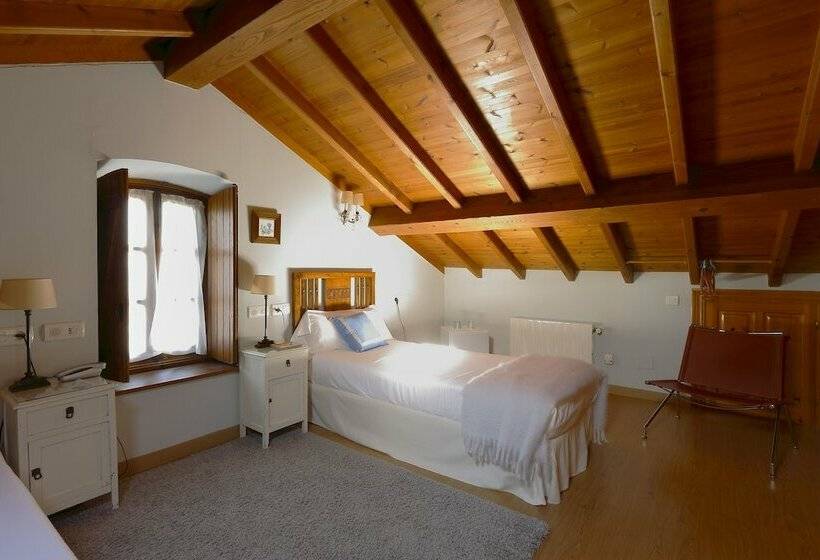 Номер Стандарт, La Ermita De Deva