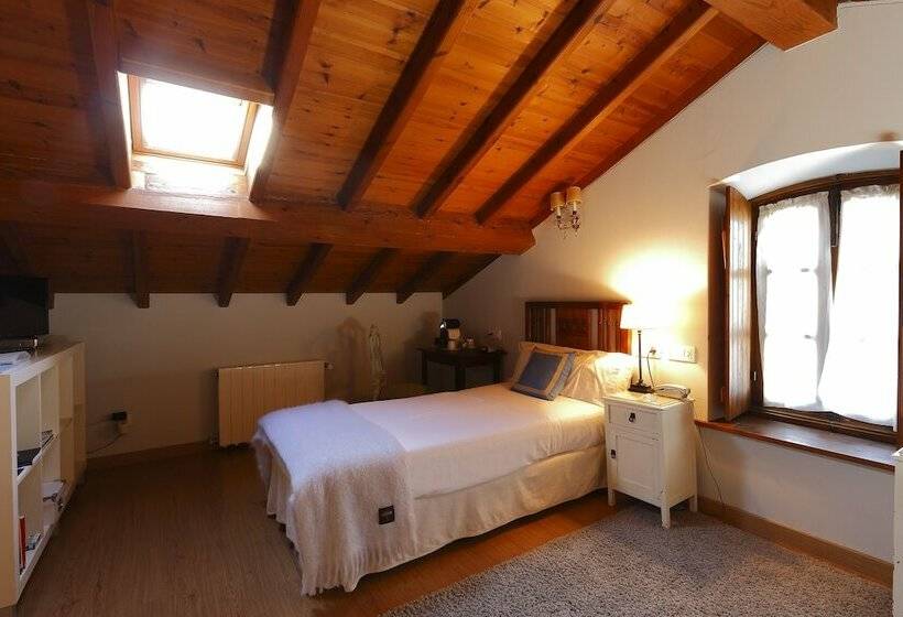 Номер Стандарт, La Ermita De Deva