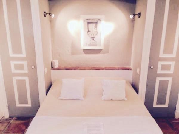 クラシックルーム, Le Mas D'olivier