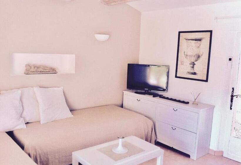 キャビン, Le Mas D'olivier