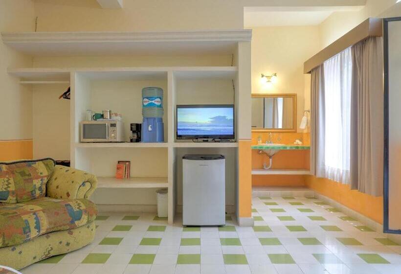 غرفة قياسية رباعية, Luz En Yucatan