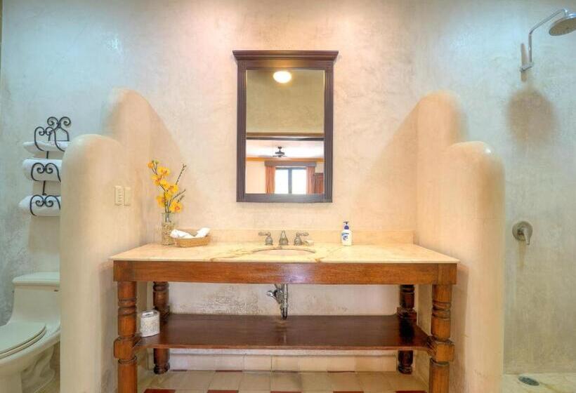 غرفة قياسية رباعية, Luz En Yucatan