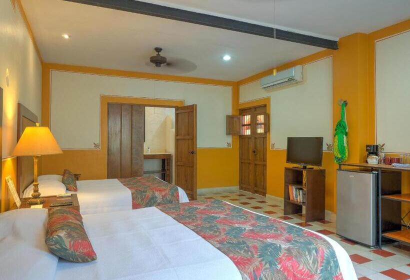 غرفة قياسية رباعية, Luz En Yucatan