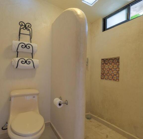 غرفة قياسية رباعية, Luz En Yucatan