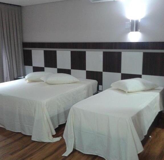 غرفة قياسية مطلّة علي البحيرة, Maestro Villa Do Lago Toledo