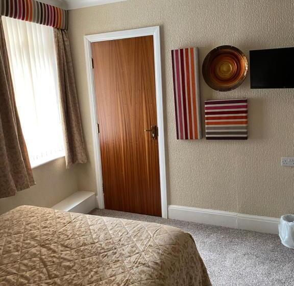 غرفة قياسية, Park Manor