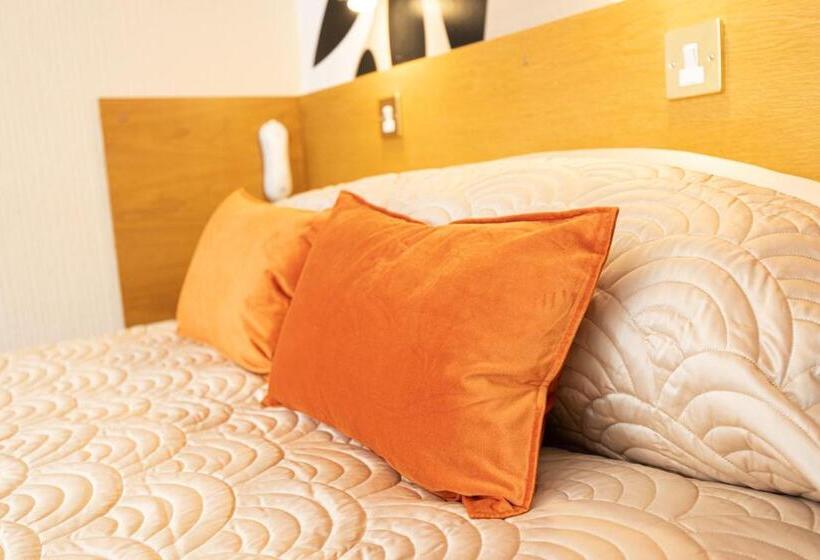 غرفة قياسية, Park Manor