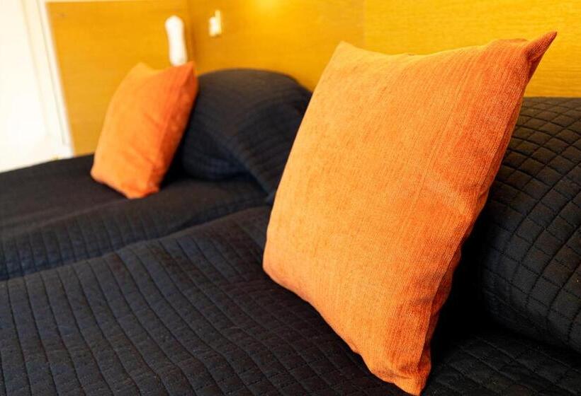 غرفة قياسية, Park Manor