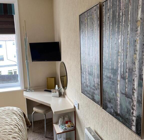 غرفة قياسية, Park Manor