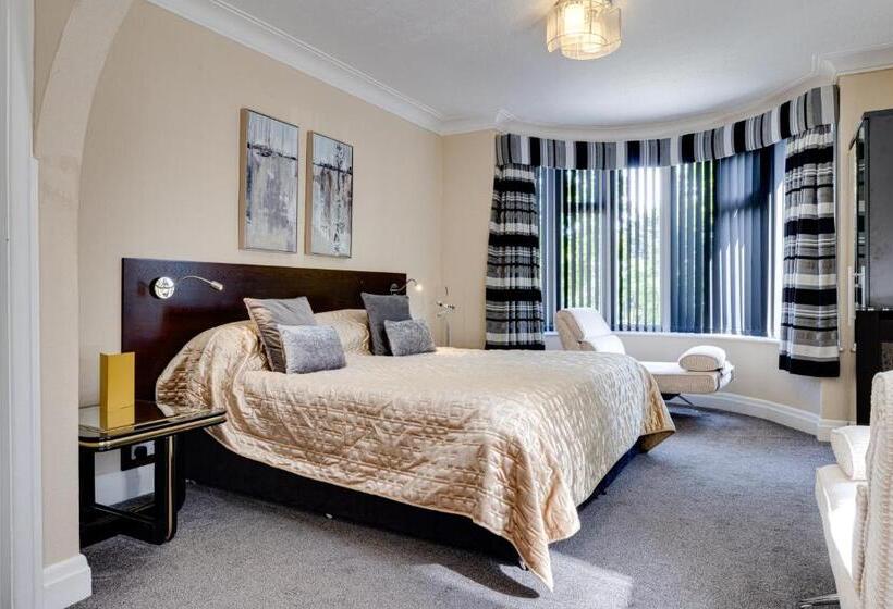 جناح, Park Manor