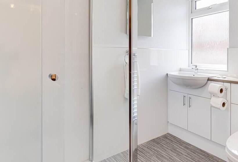 غرفة قياسية, Park Manor