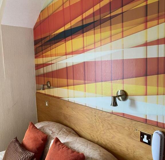 غرفة قياسية, Park Manor