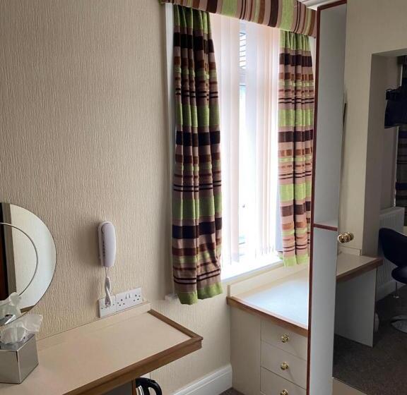 غرفة قياسية, Park Manor