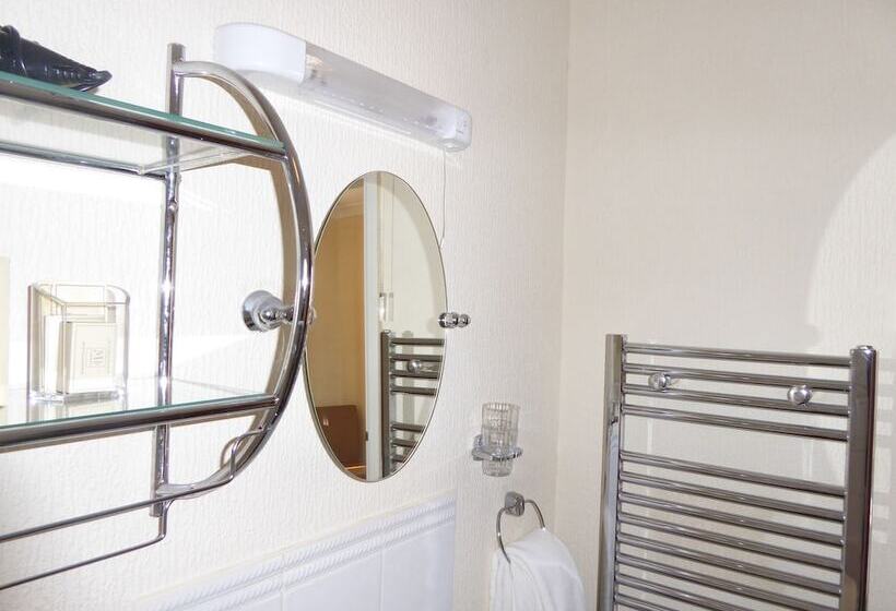 غرفة قياسية, Park Manor