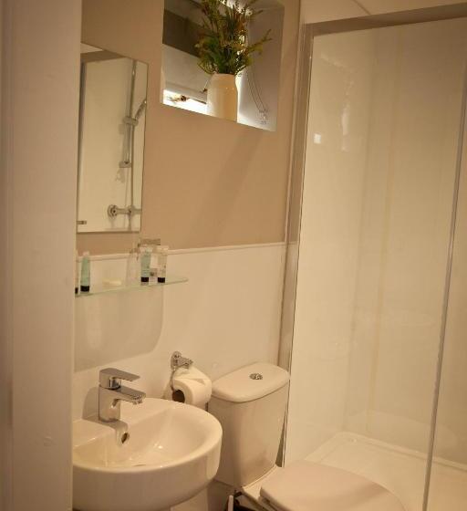 חדר בסיסי, Rowton Poplars