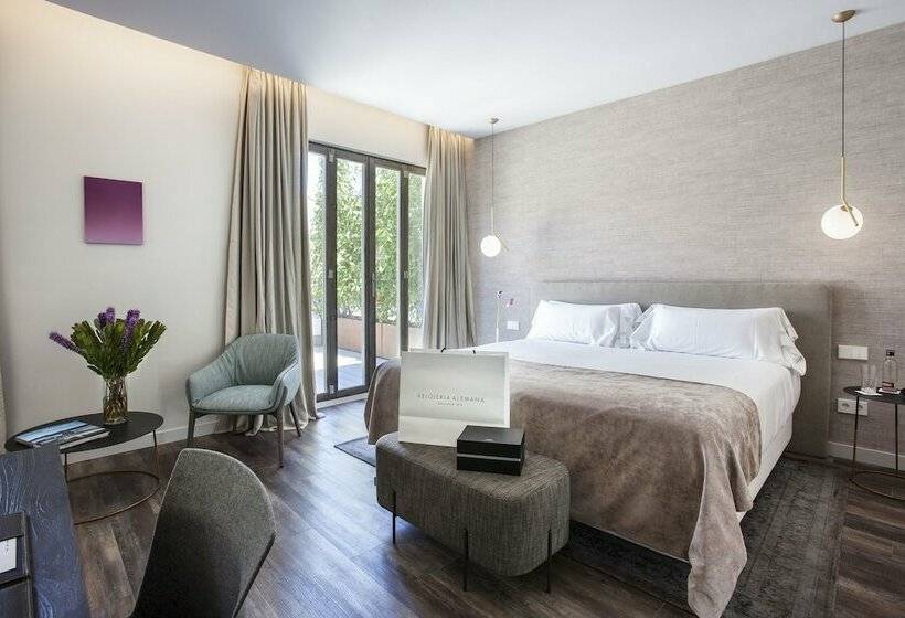 سوئیت جونیور با تراس, Sant Jaume Design