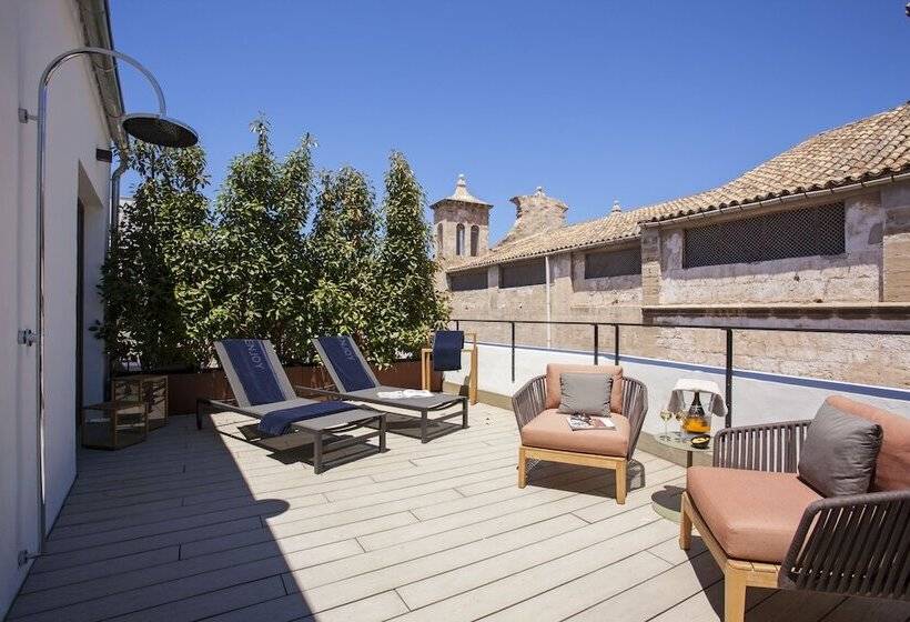 سوئیت جونیور با تراس, Sant Jaume Design