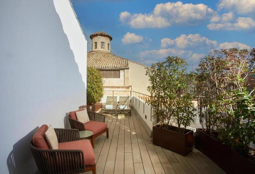 سوئیت جونیور با تراس, Sant Jaume Design