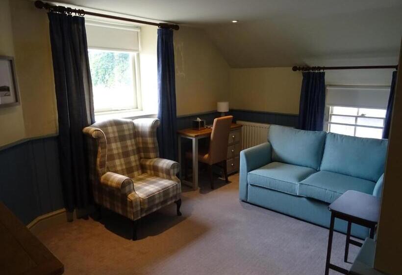 Perhehuone, The Groes Inn