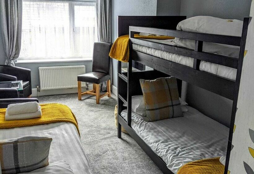 Семейный Номер, The Wildings Hotel & Tudno S Restaurant