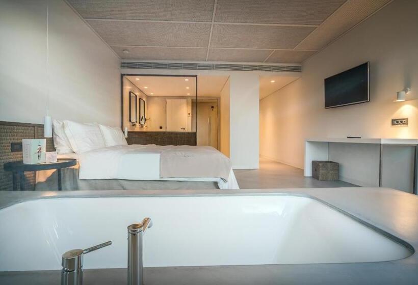 سوییت جونیور, Zante Maris Suites Adults Only