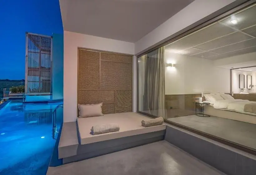 سوئیت جونیور با استخر, Zante Maris Suites Adults Only