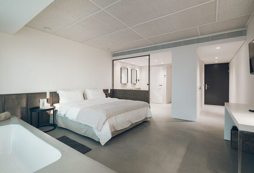 سوییت جونیور, Zante Maris Suites Adults Only