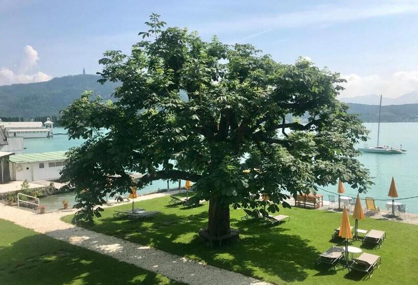 家庭间, Strandhotel Kärntnerhof