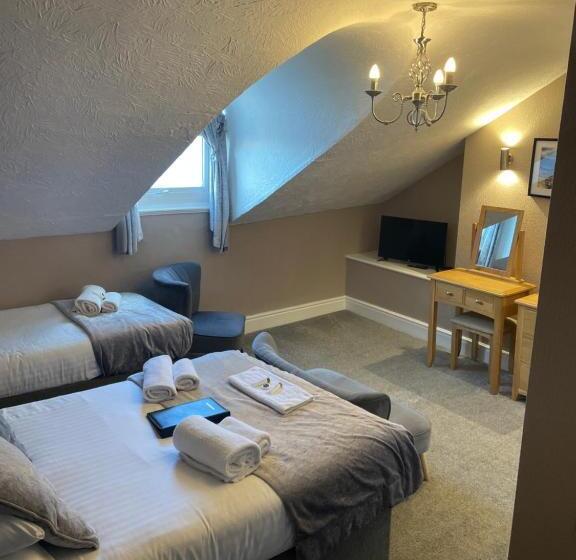 غرفة قياسية إطلالة جانبية علي البحر, The Wildings Hotel & Tudno S Restaurant