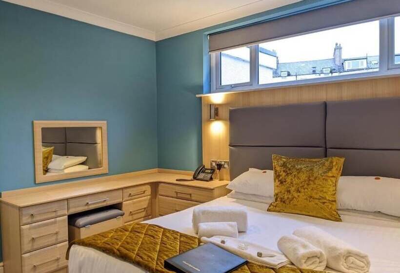 غرفة عائلية, The Wildings Hotel & Tudno S Restaurant