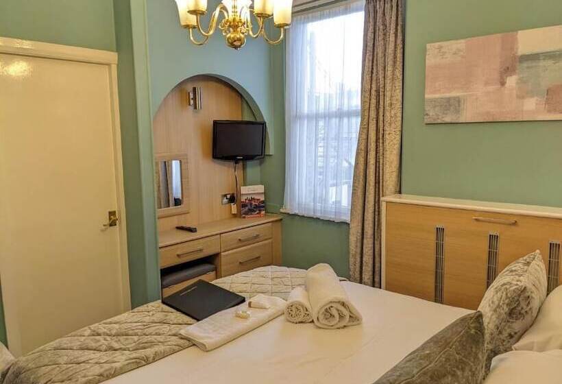 غرفة أساسية, The Wildings Hotel & Tudno S Restaurant