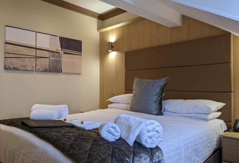 غرفة قياسية إطلالة جانبية علي البحر, The Wildings Hotel & Tudno S Restaurant