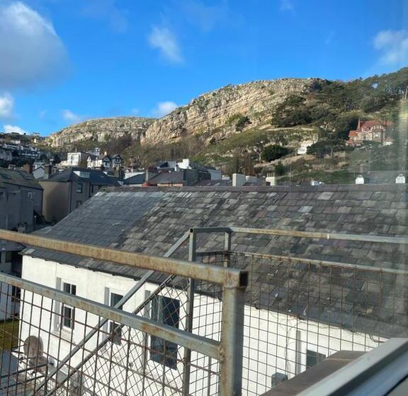 غرفة أساسية, The Wildings Hotel & Tudno S Restaurant