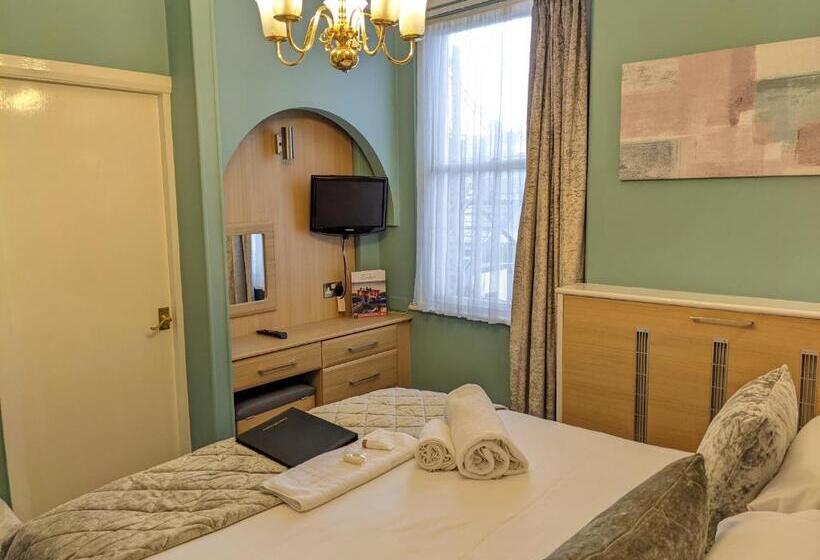 غرفة أساسية, The Wildings Hotel & Tudno S Restaurant