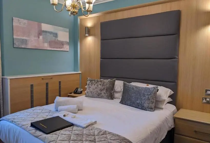 Basic Room, The Wildings Hotel & Tudno S Restaurant