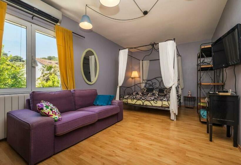 Номер Стандарт, Alaburic Rooms & Apartment