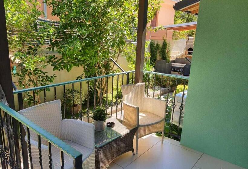 اتاق استاندارد, Alaburic Rooms & Apartment