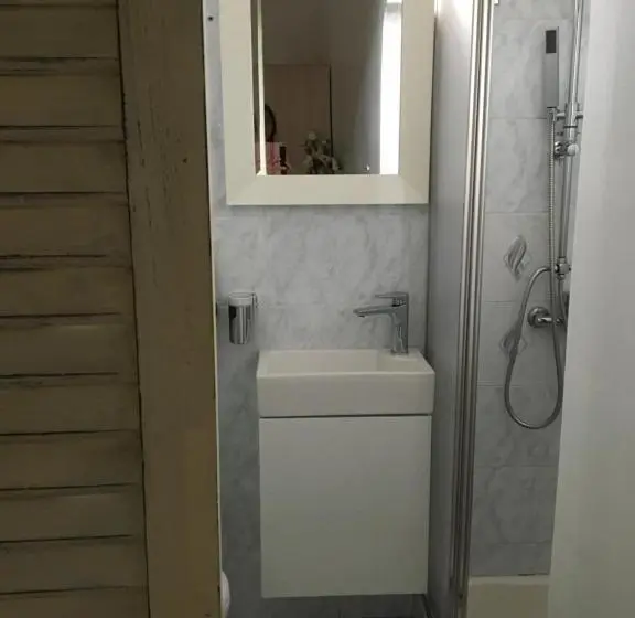 اتاق استاندارد, Alaburic Rooms & Apartment