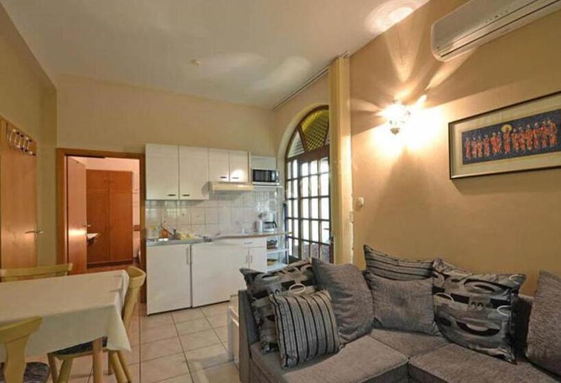 Апартаменты 1 Спальня с Террасой, Villa Daniela