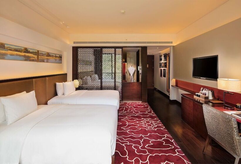 Quarto Deluxe, Hilton Linzhi Resort
