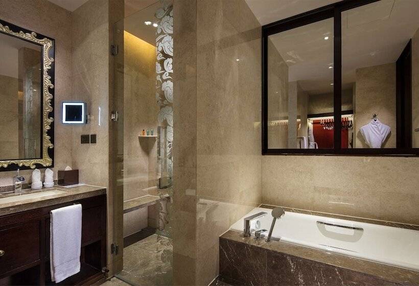 Suíte Deluxe, Hilton Linzhi Resort