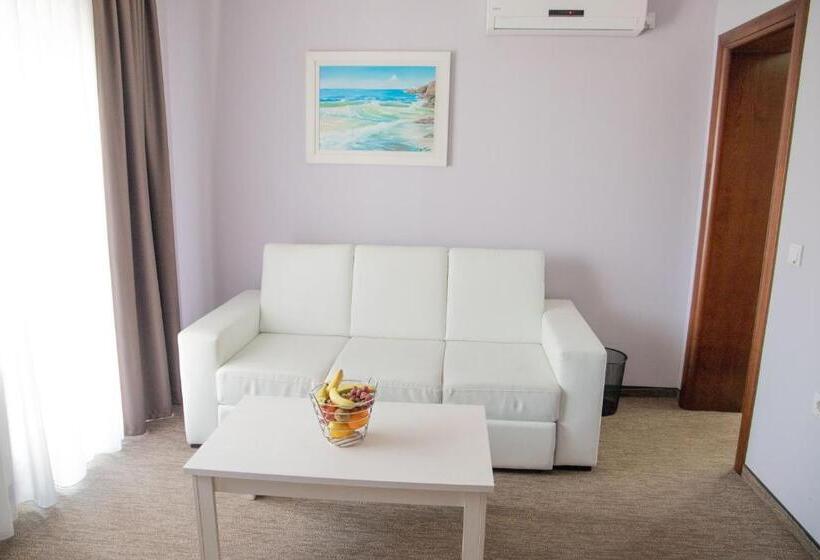 １ベッドルームアパートメント, Art