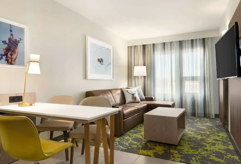 スイート, Embassy Suites By Hilton Boulder