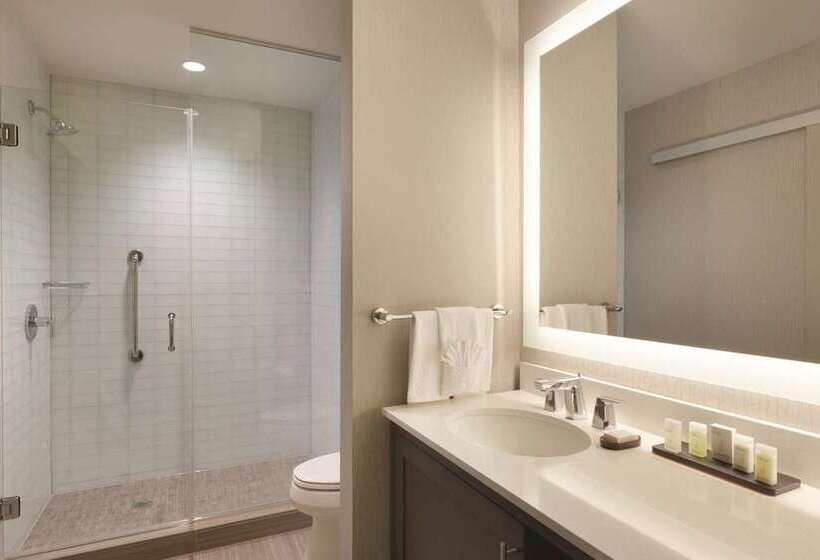 جناح, Embassy Suites By Hilton Boulder